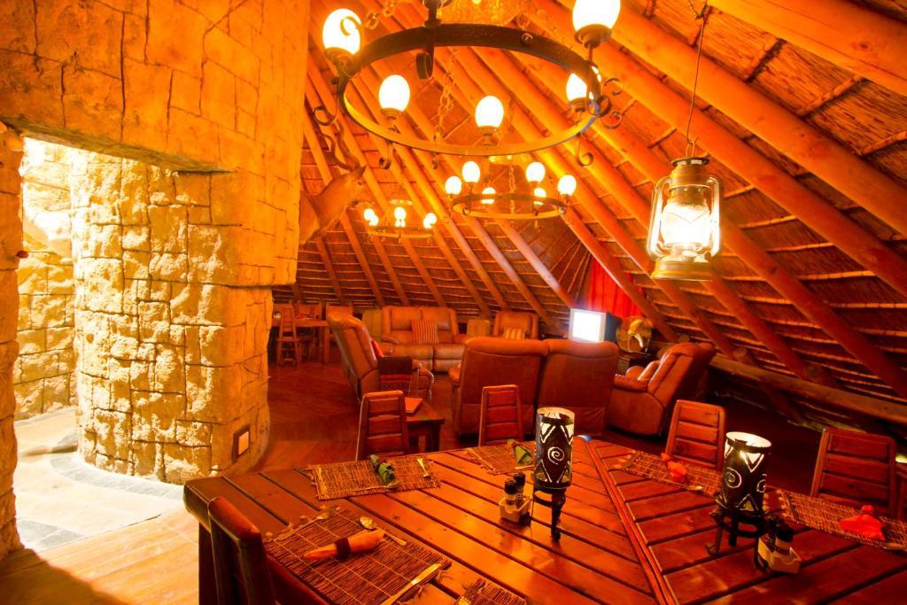 Nyaru Game Lodge Brandwag Extérieur photo